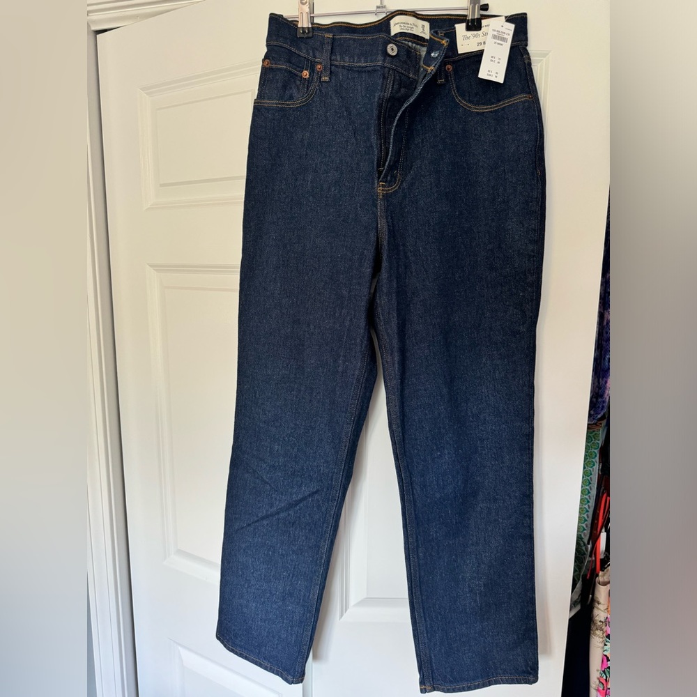 Abercrombie The 90’s Straight Ultra High Rise